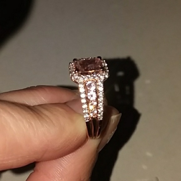 🎈Rose Gold Over 925 Simulated Morganite ring NWOT - Picture 3 of 4